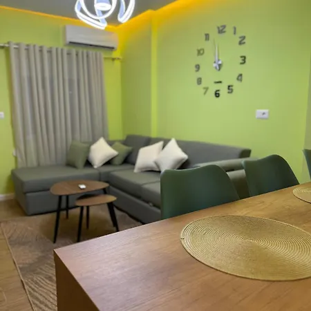 Apartment Ayaan Apartment, Lagjia 13, Plazh-