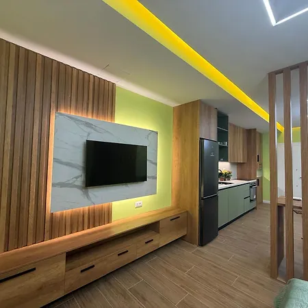 Apartment Ayaan Apartment, Lagjia 13, Plazh-