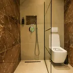 Ayaan Apartment, Lagjia 13, Plazh- *