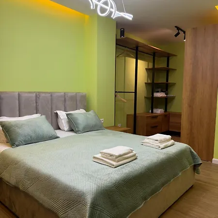 Apartamento Ayaan Apartment, Lagjia 13, Plazh- *